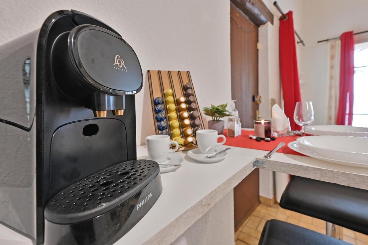 Appartement Au Calme En Plein Centre-Ville Ним Екстериор снимка